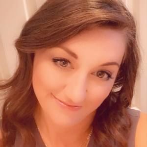 Meet your Posher, Jenea